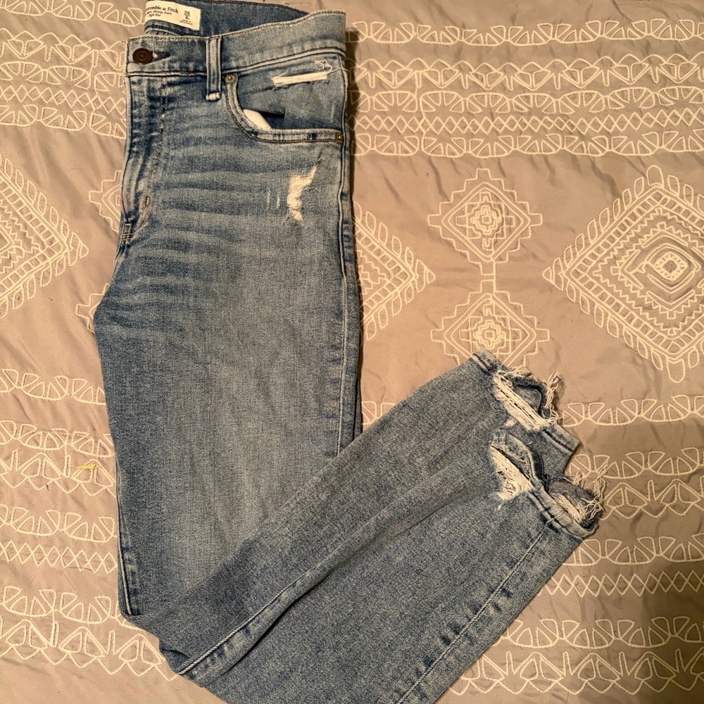 Abercrombie & Fitch Skinny High Rise Ankle Jean
